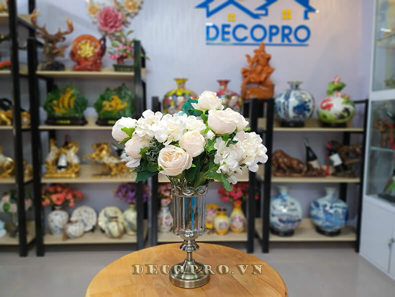 Bình hoa thủy tinh hoa hồng - Đồ decor phòng khách đẹp, hiện đại