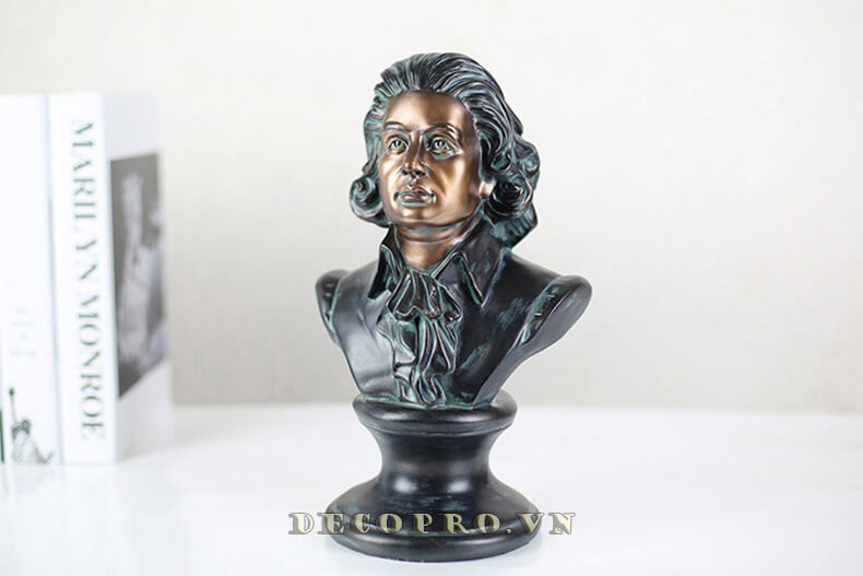 Tượng chân dung Mozart làm quà tặng để bàn làm việc sang trọng