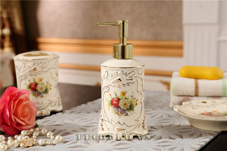Bình xịt rửa tay hoa văn sang trọng, tinh tế