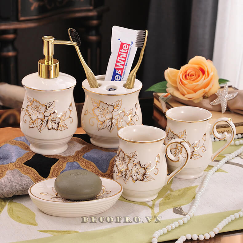 Trọn bộ gốm sứ vẽ vàng 24k dùng làm đồ trang trí nhà tại Decopro.vn