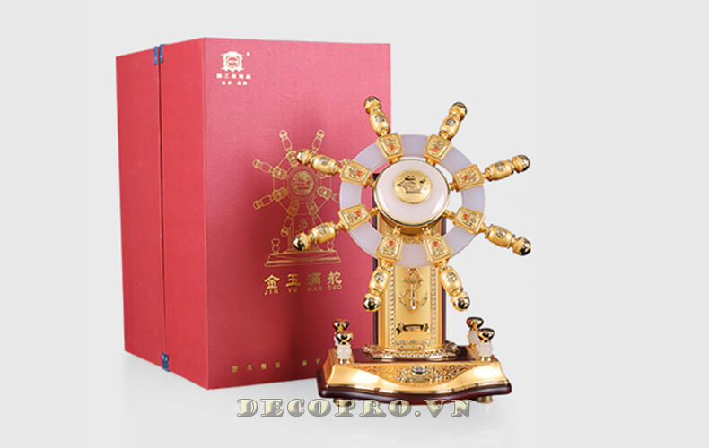 Mô hình bánh lái tàu được nhiều người lựa chọn làm quà tặng sếp, đối tác lớn