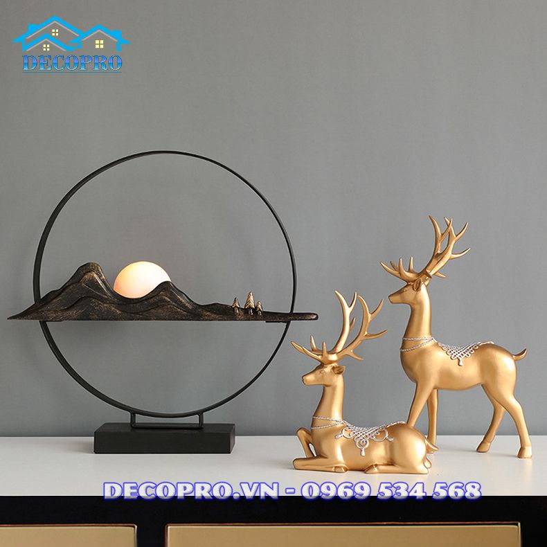 Đồ decor đèn ngủ và cặp hươu được làm từ bột đá đúc và hợp kim chống gỉ
