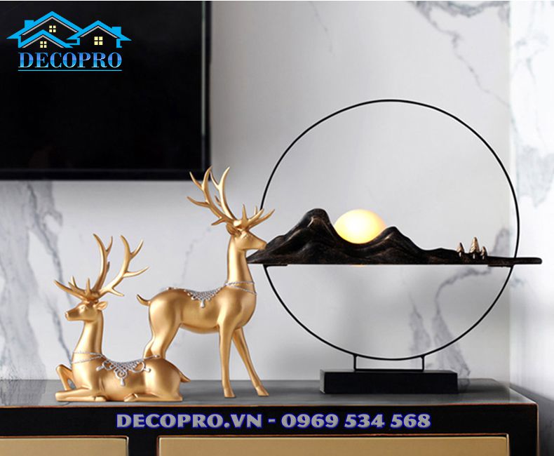 Bộ đồ dercor hình cặp hươu và đôi chim lặng yên ngắm trăng tô điểm không gian sống trở nên sống động, nên thơ, trữ tình