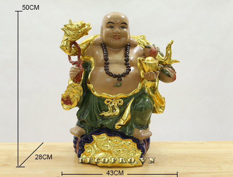 Tượng Di lặc phù hợp trang trí phòng khách, văn phòng công ty mang lại nhiều may mắn an khang cho gia chủ