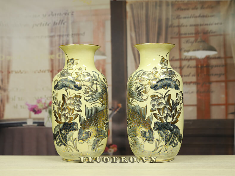 Thiết kế đối xứng ở cả 2 bình