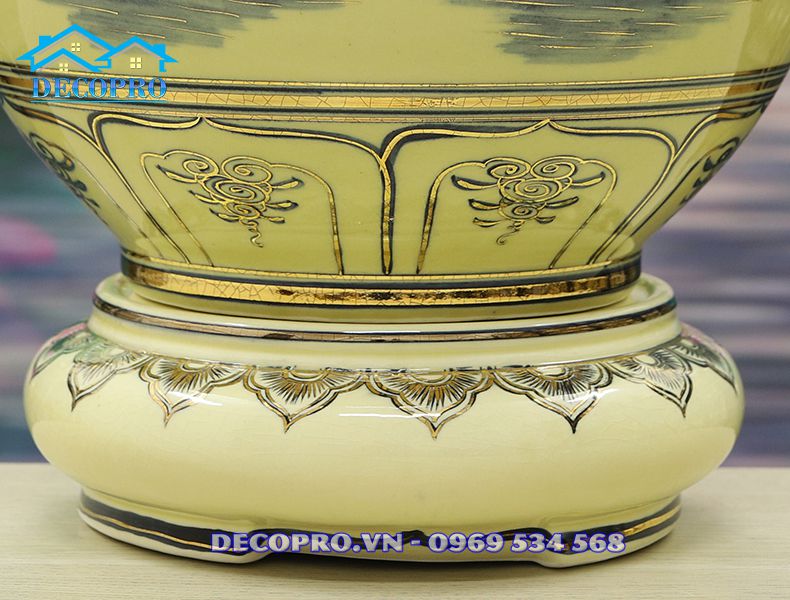 Cận cảnh đế bình gốm Chu Đậu Hải Dương vẽ vàng cao cấp