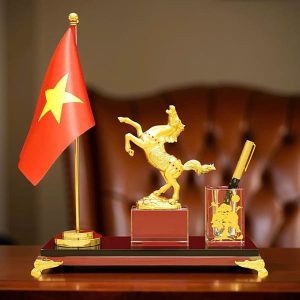 Khay Bút Pha Lê Mã Đáo Thành Công Mạ Vàng QTV003-A3