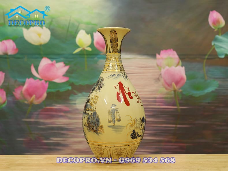 Mẹ, người vĩ đại không chỉ là người sinh ra chúng ta mà còn là người hy sinh không ngừng, dành hết tâm huyết để chăm sóc con cái