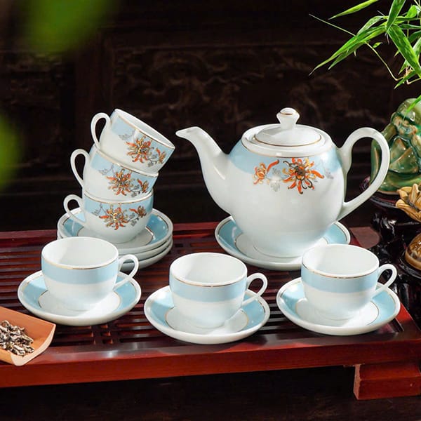 Bo-am-chen-bat-trang-vien-hoa-ke-vang-view1 Bộ trà bát tràng cao cấp